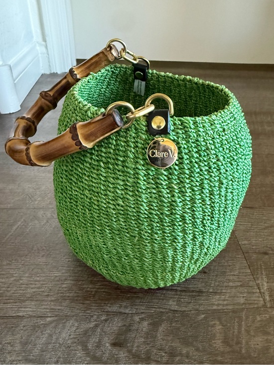 Clare V Handbags - Clare V Pot de Miel green bamboo top handle straw basket bag